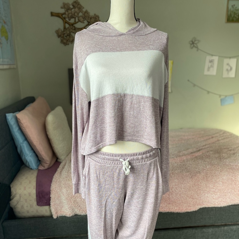 Matching Lounge Set (Top)